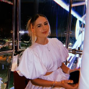 Meet your Posher, Ella-jean